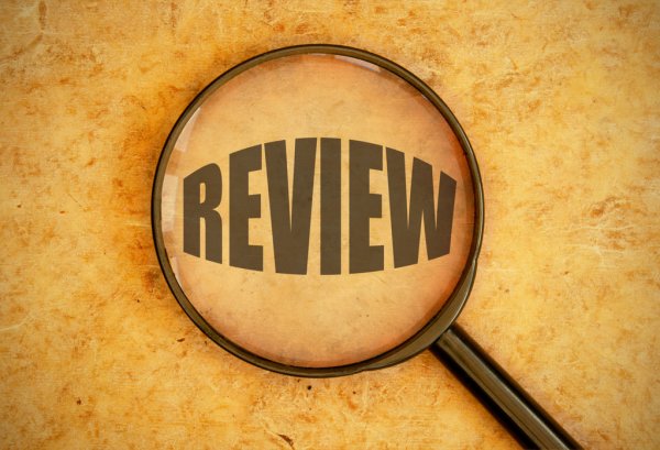 Movie review writing service